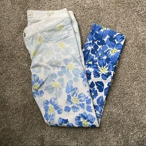 Hollister white floral skinny pant size 5